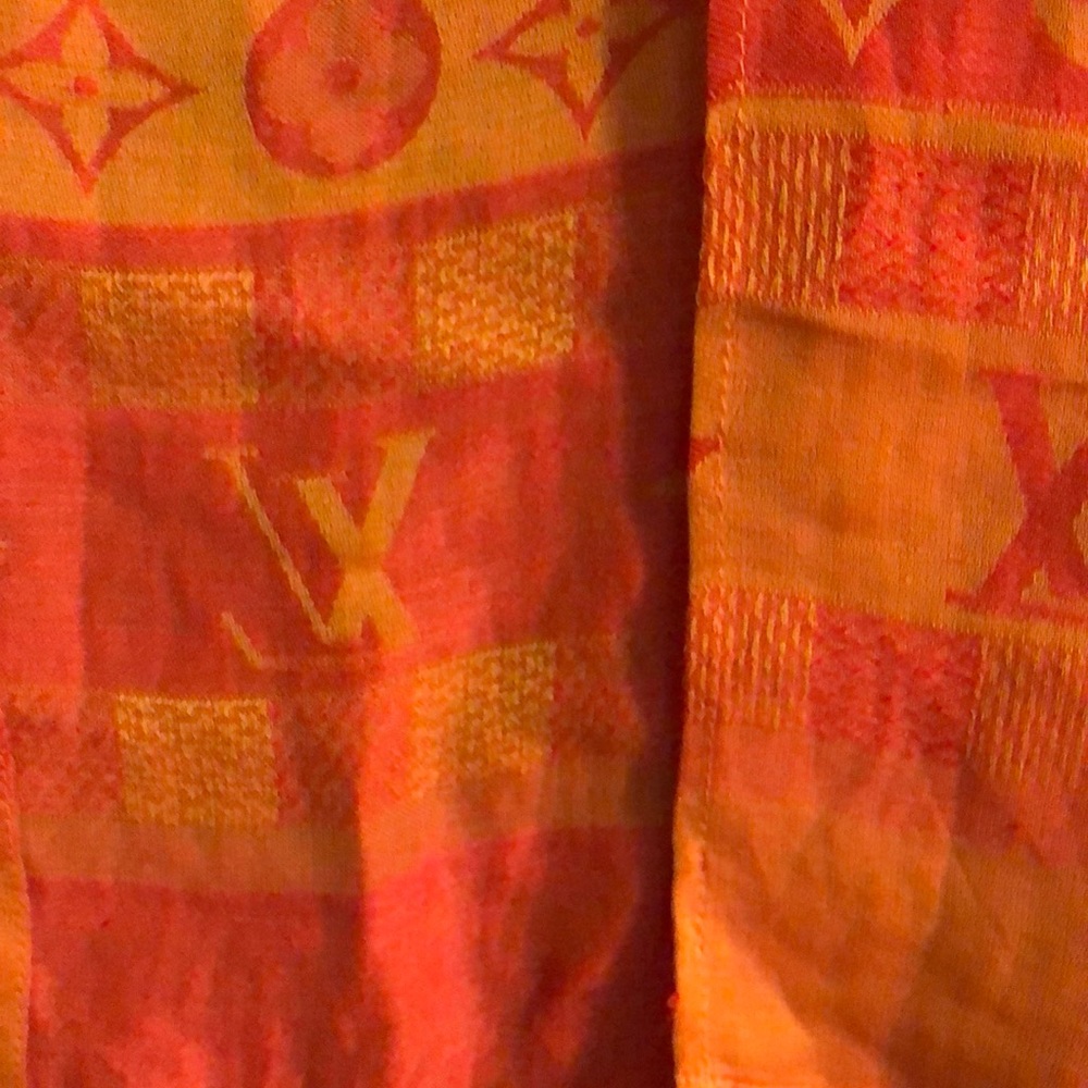 Louis bottom scarf never worn - Picture 4 of 5